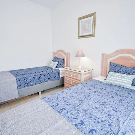 Villa Oasis Parque, Alvor.