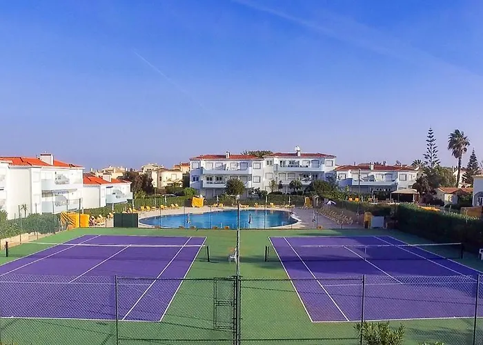 Villa Oasis Parque, Alvor. *